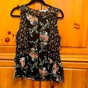 A danielrainn sleeveless top